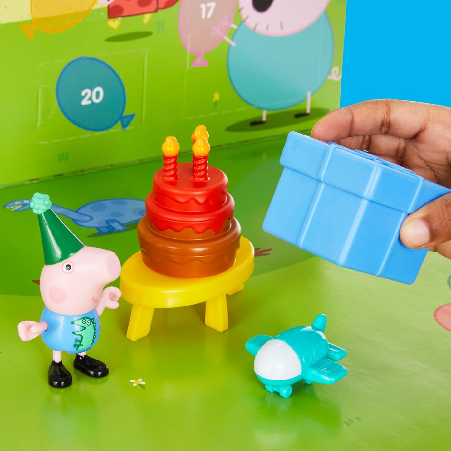 Hasbro - Peppa Pig Calendario de Adviento (George’s Party) con 24 Sorpresas, Figuras y Accesorios (Desde 3 años)