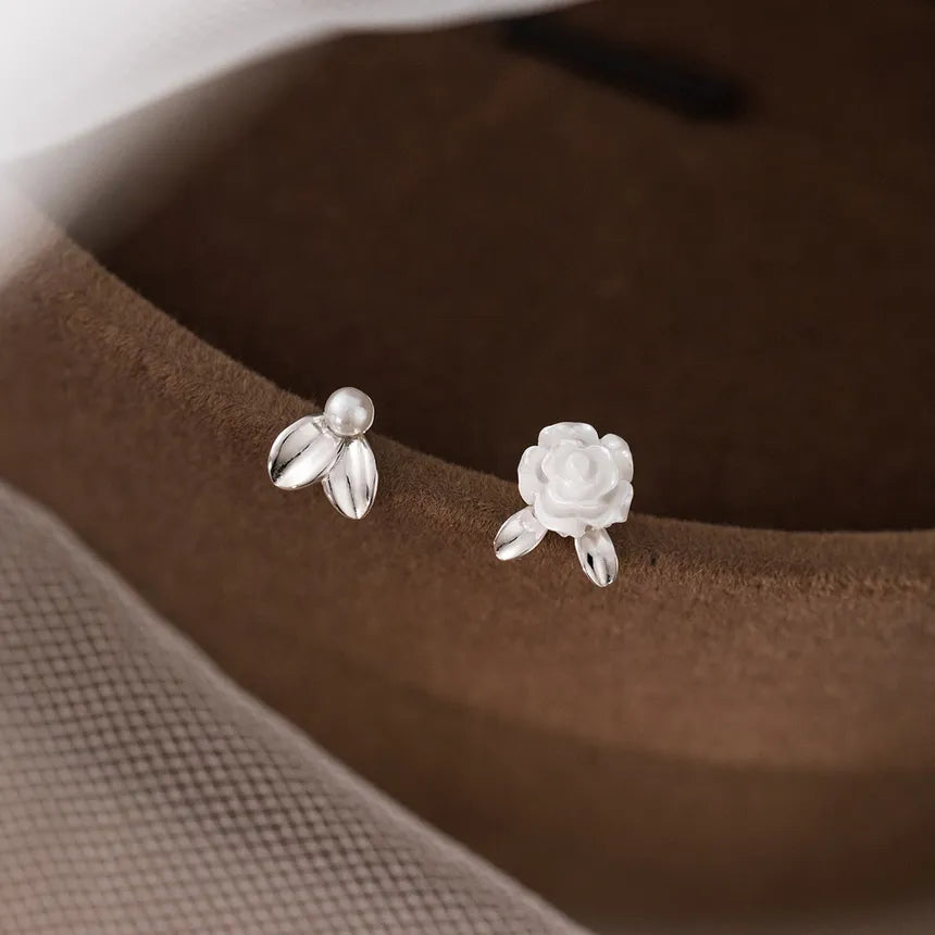 Aretes Asimétricos Flor y Perla (plata 925) [prt-95]
