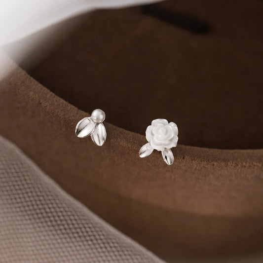 Aretes Asimétricos Flor y Perla (plata 925) [prt-95]